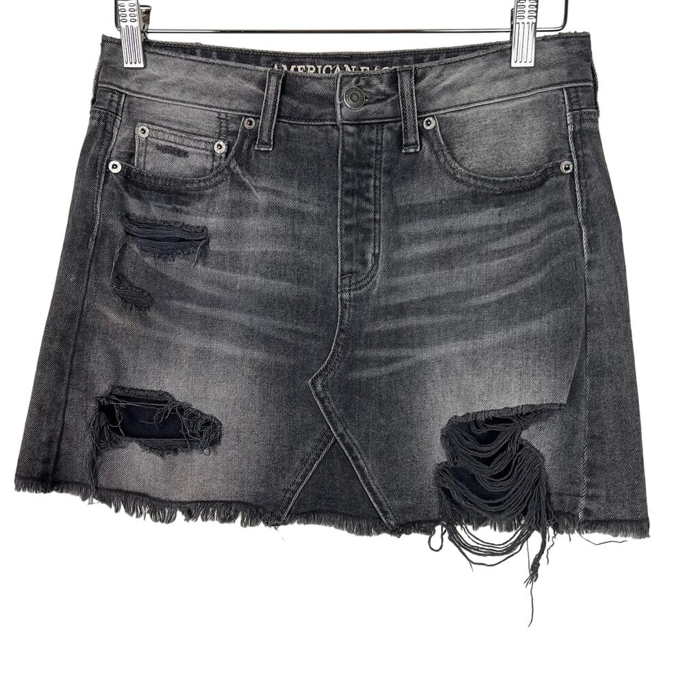American Eagle AEO Distressed Black Denim Button Fly Mini Skirt Stretch  Size‎ 2